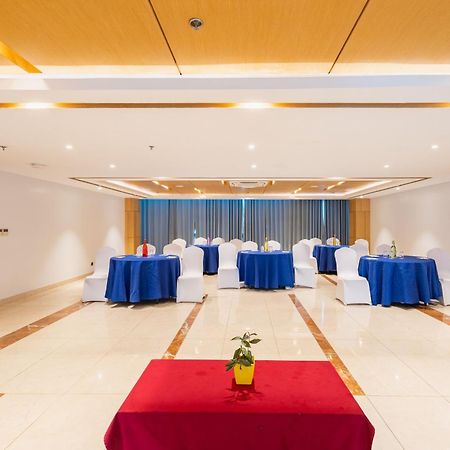 Hotel Siraichuli จิตวัน ภายนอก รูปภาพ