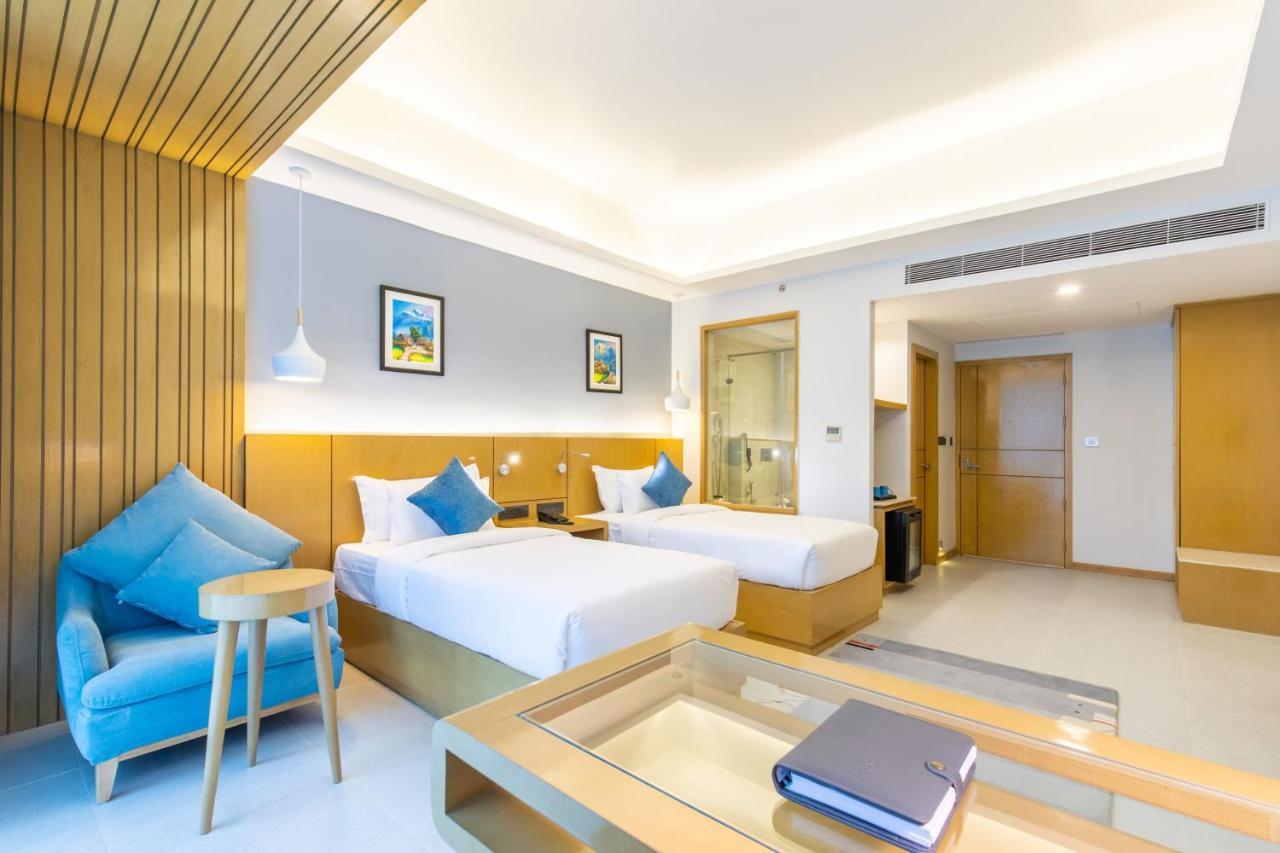 Hotel Siraichuli จิตวัน ภายนอก รูปภาพ