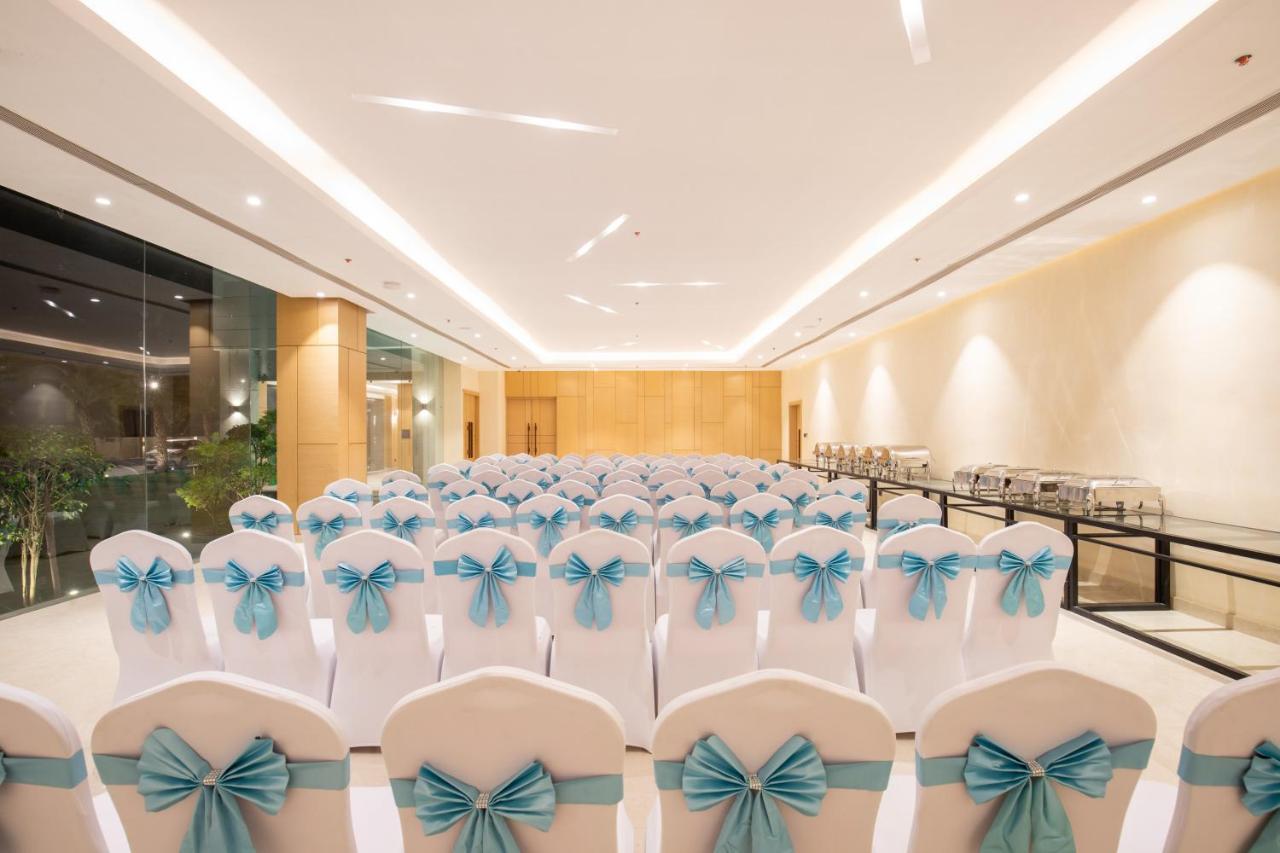 Hotel Siraichuli จิตวัน ภายนอก รูปภาพ