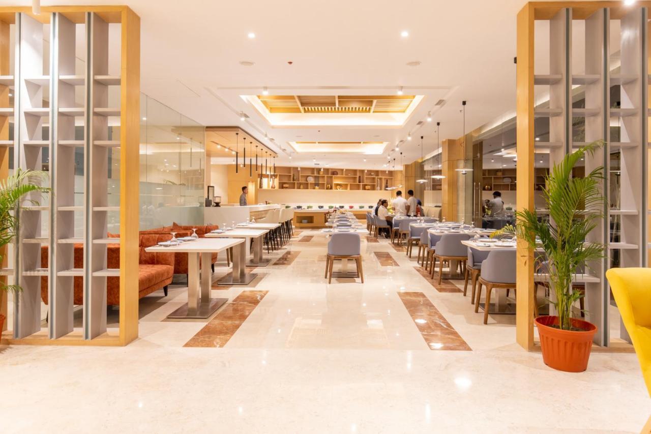 Hotel Siraichuli จิตวัน ภายนอก รูปภาพ