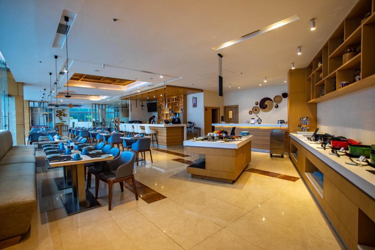 Hotel Siraichuli จิตวัน ภายนอก รูปภาพ