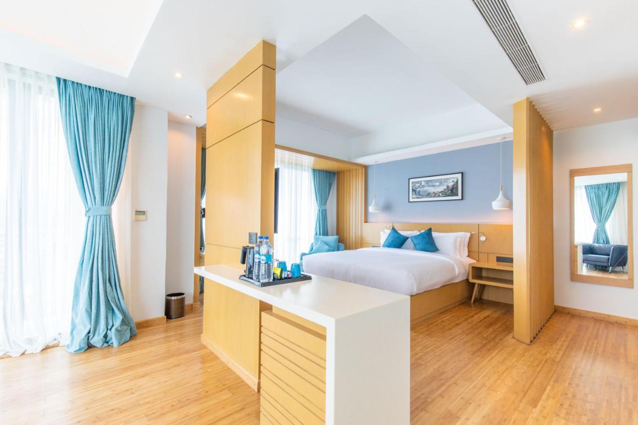 Hotel Siraichuli จิตวัน ภายนอก รูปภาพ
