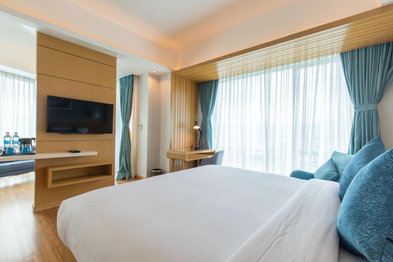 Hotel Siraichuli จิตวัน ภายนอก รูปภาพ